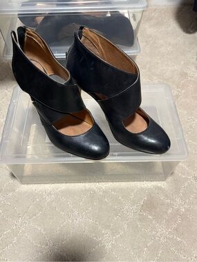 Corso Como Black Crisscross Ankle Strap Heels